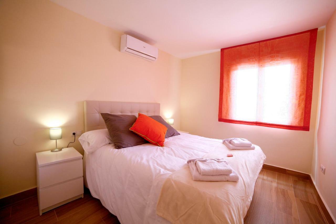 Апартаменты Apartamento Con Parking Union 45 Малага Экстерьер фото